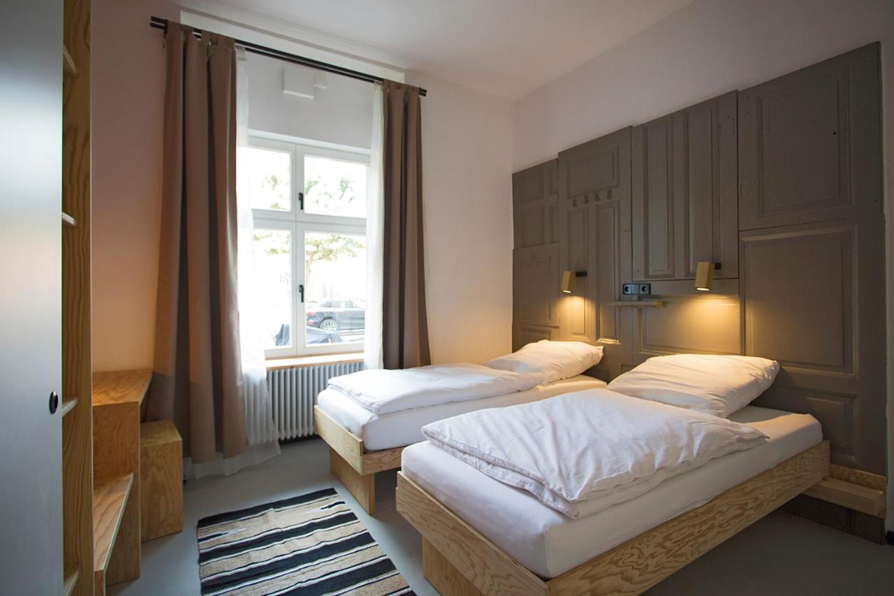 Aparthotel Schillinger-Berlin Am Tempelhofer Feld Esterno foto