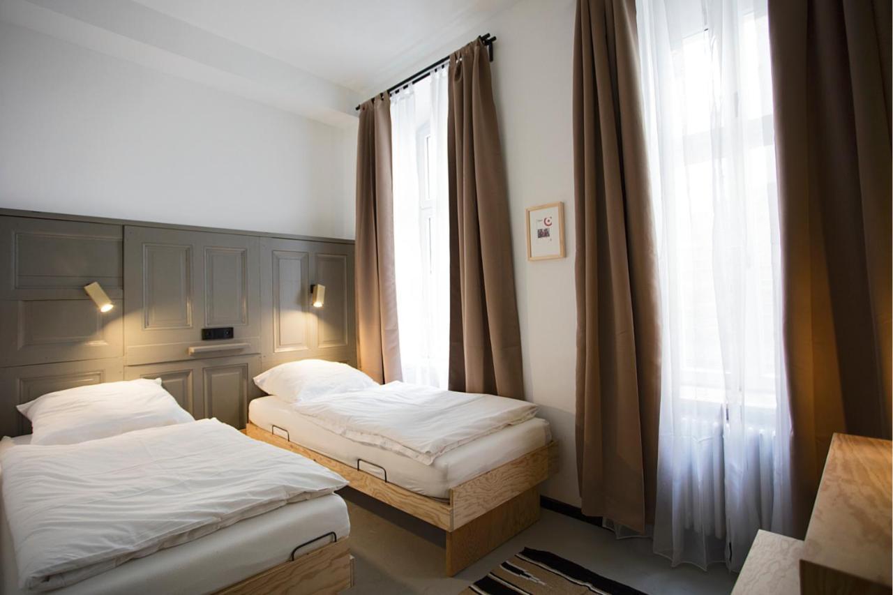 Aparthotel Schillinger-Berlin Am Tempelhofer Feld Esterno foto